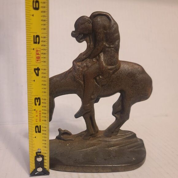 Vintage Cast Iron The Last Trail Bookends Marked 1930 Connecticut‎ Foundry  #902 - Picture 11 of 12